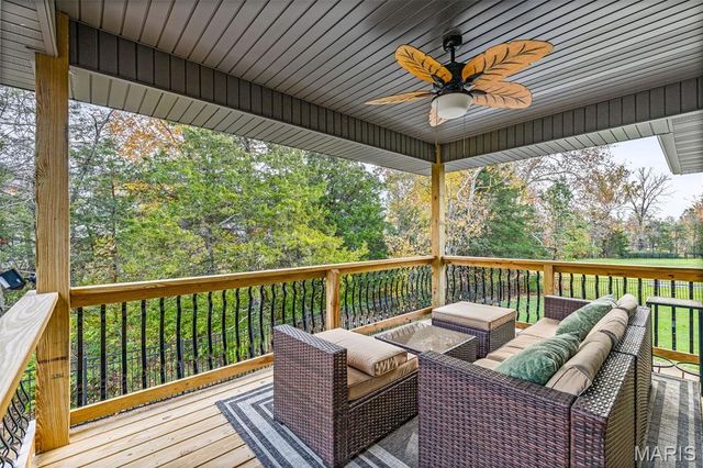 1326 Summerfield Drive, Jefferson City, MO 65109