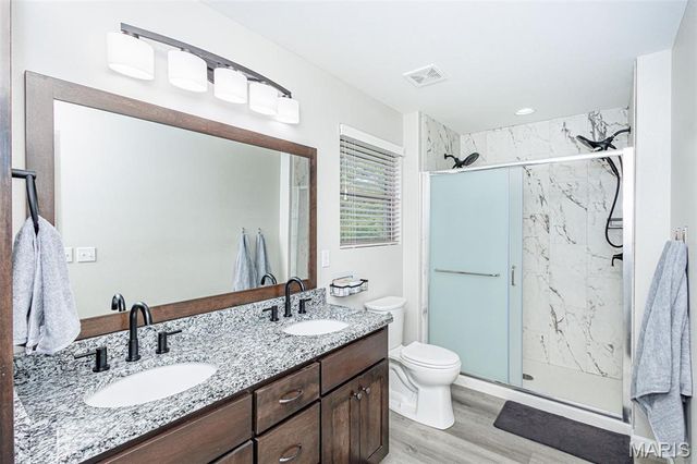 1326 Summerfield Drive, Jefferson City, MO 65109