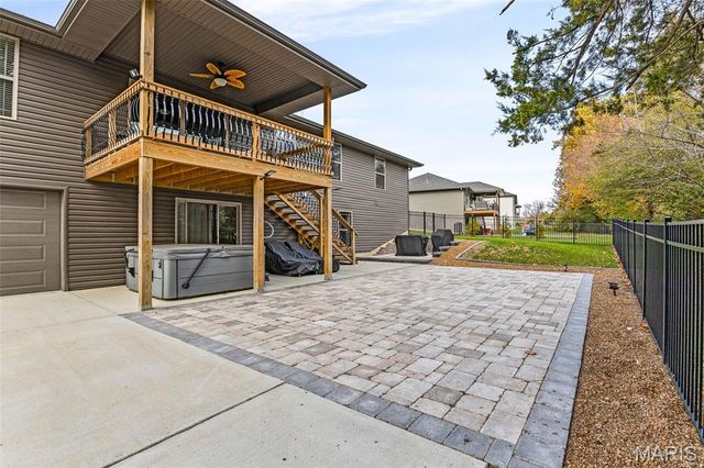 1326 Summerfield Drive, Jefferson City, MO 65109