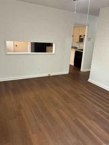 7325 Knollwood Dr, Little Rock, AR 72209