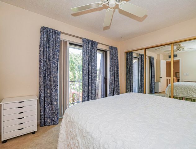 1166 6th Avenue 14c, Vero Beach, FL 32960