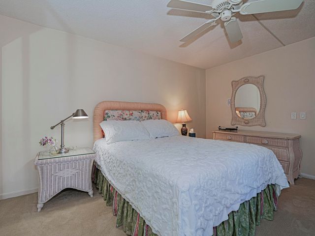 1166 6th Avenue 14c, Vero Beach, FL 32960