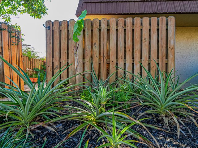 1166 6th Avenue 14c, Vero Beach, FL 32960