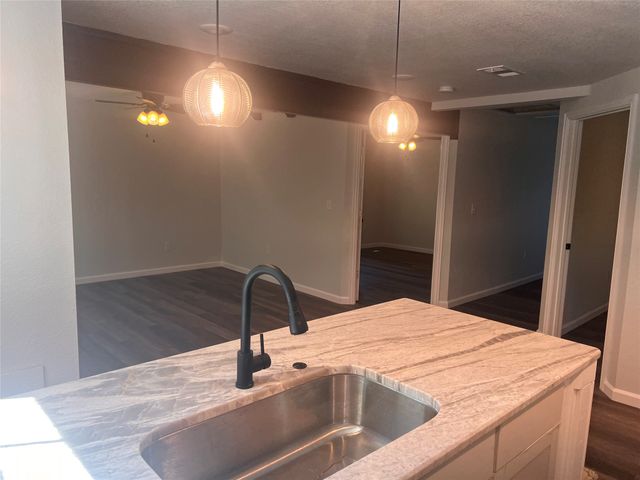 521 Morgan Street, Bonham, TX 75418