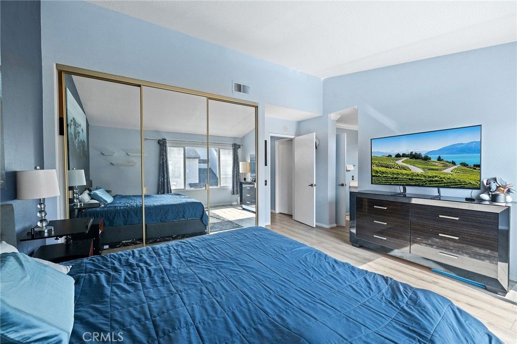 Image 10 of property listing at 1363 N Schooner, Anaheim, CA 92801