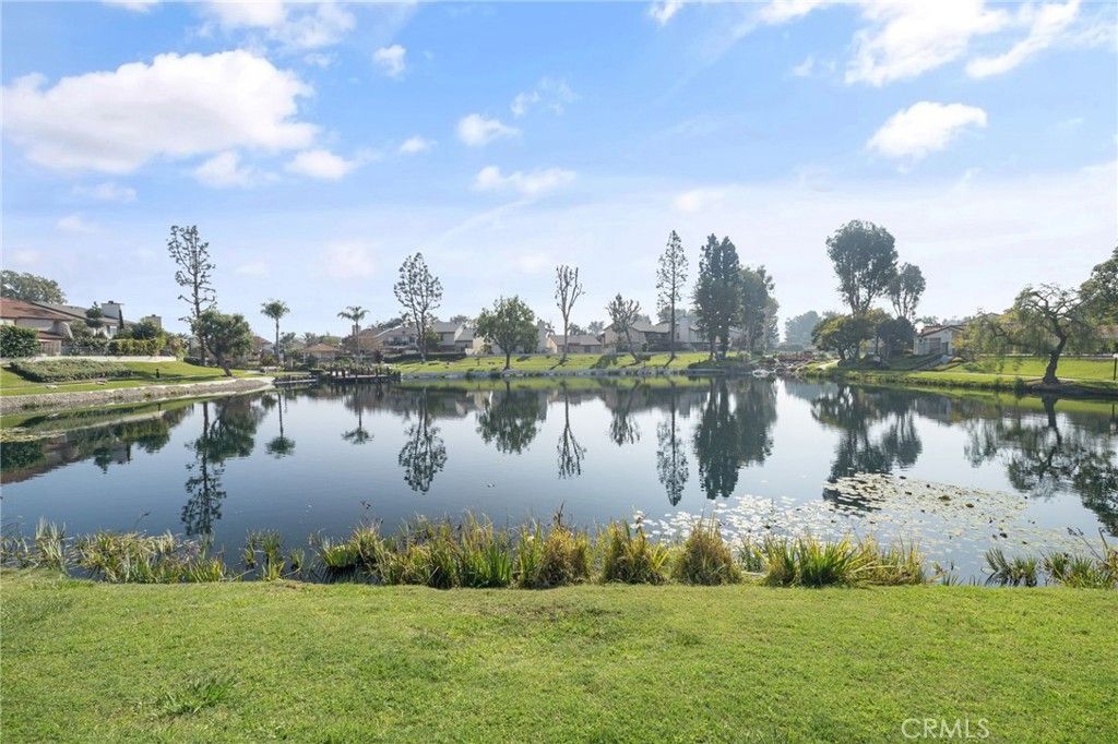 Image 20 of property listing at 1363 N Schooner, Anaheim, CA 92801