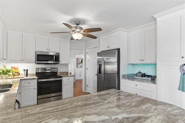 106 Peirsey PL, Newport News, VA 23608