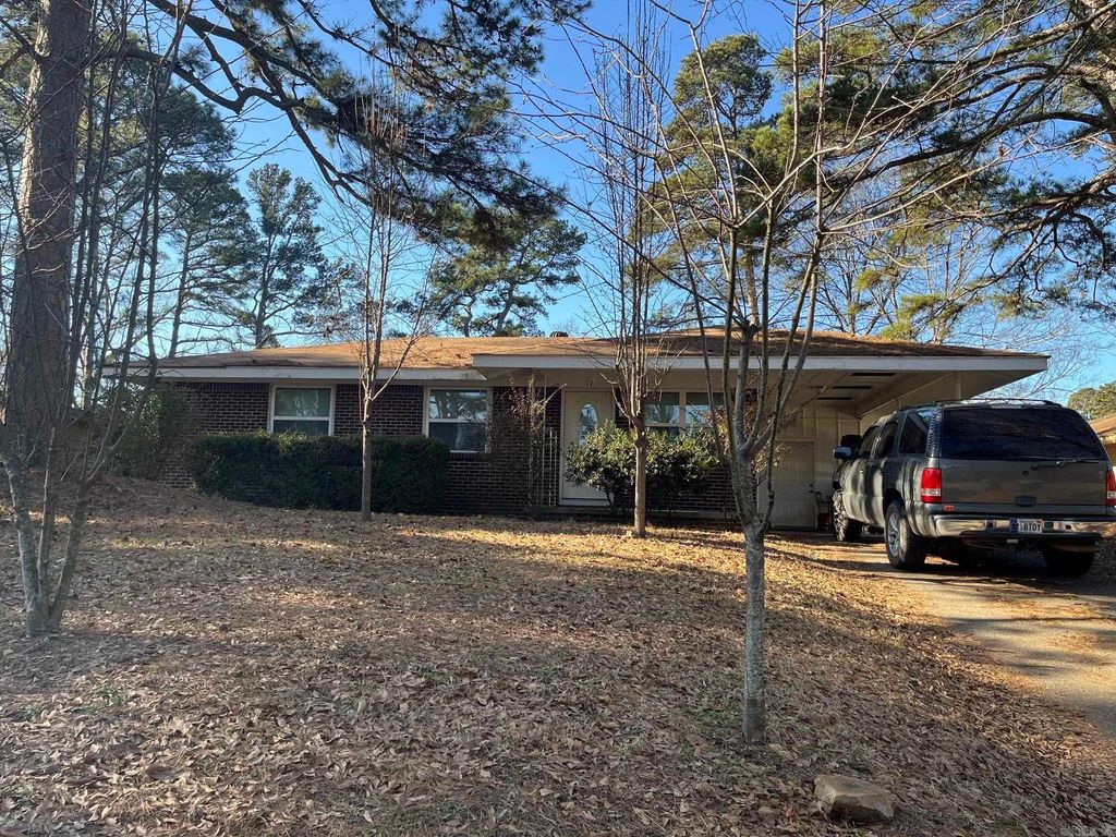 17 Rosemont Drive, Little Rock, AR 72204