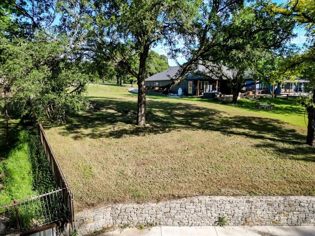 1115 E Lake Drive, Weatherford, TX 76087