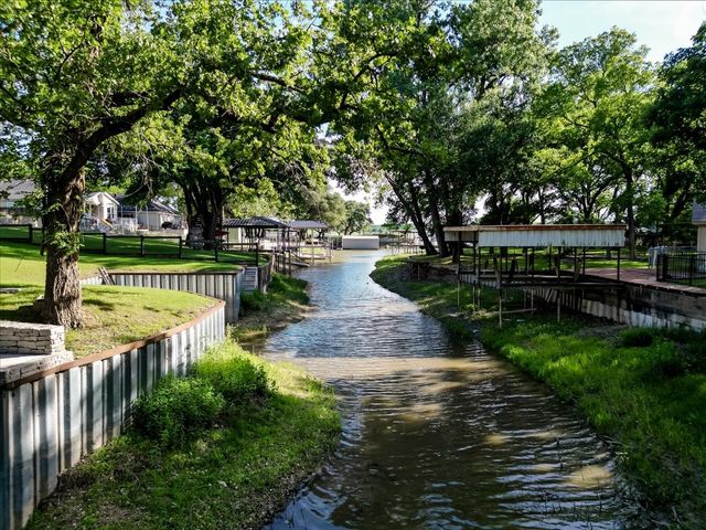 1115 E Lake Drive, Weatherford, TX 76087