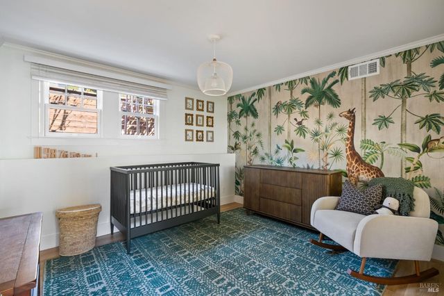 11 Ash Ave, Kentfield, CA 94904