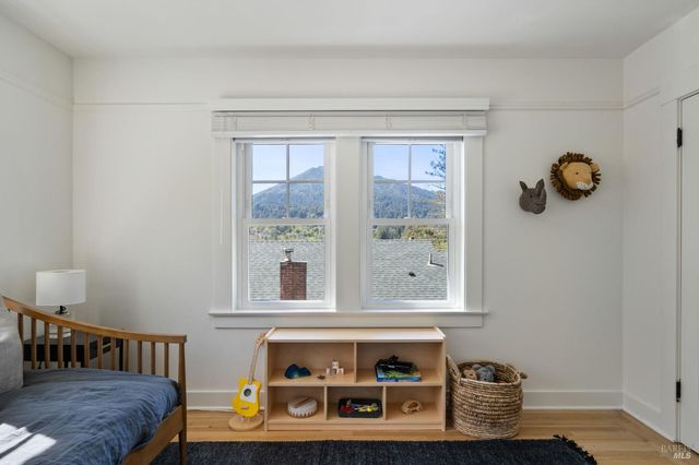 11 Ash Ave, Kentfield, CA 94904