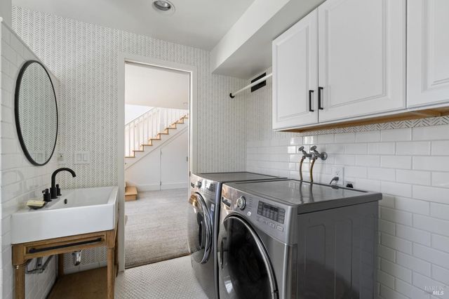 11 Ash Ave, Kentfield, CA 94904