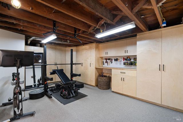 11 Ash Ave, Kentfield, CA 94904