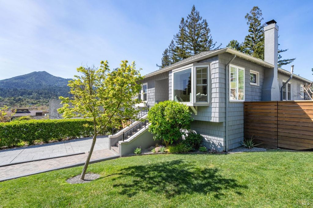 11 Ash Ave, Kentfield, CA 94904