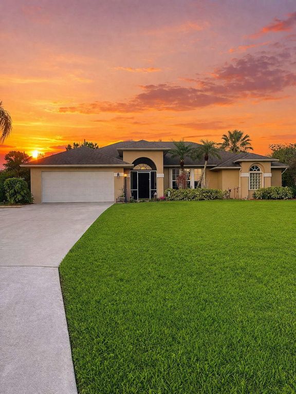 2815 SE Tate Avenue, Port St. Lucie, Port St Lucie, FL 34984