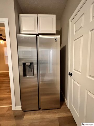 2008 Oak Street, Omaha, NE 68108