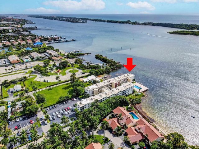 1820 New Palm Way 201, Boynton Beach, FL 33435