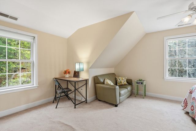 2B Gates Lane B, Wakefield, MA 01880