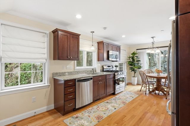 2B Gates Lane B, Wakefield, MA 01880