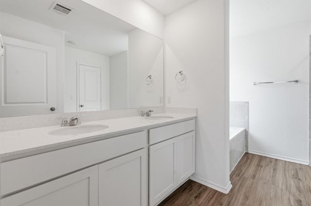 10525 Steinbeck DR, Austin, TX 78747