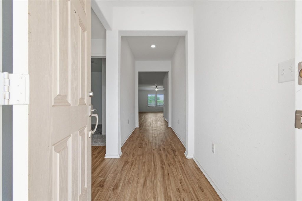 10525 Steinbeck DR, Austin, TX 78747