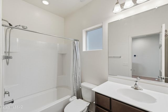 4162 N Thurston Ln Unit 100, Tucson, AZ 85705