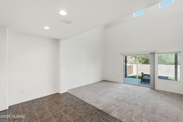 4162 N Thurston Ln Unit 100, Tucson, AZ 85705