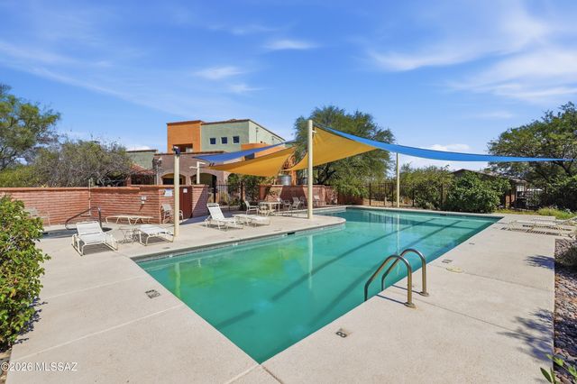 4162 N Thurston Ln Unit 100, Tucson, AZ 85705