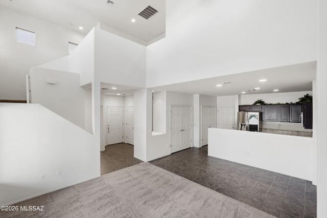 4162 N Thurston Ln Unit 100, Tucson, AZ 85705