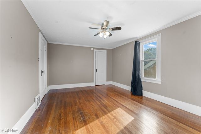 406 Hower Street NE, North Canton, OH 44720