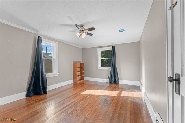 406 Hower Street NE, North Canton, OH 44720