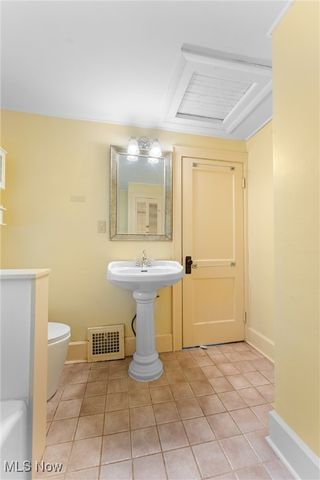 406 Hower Street NE, North Canton, OH 44720