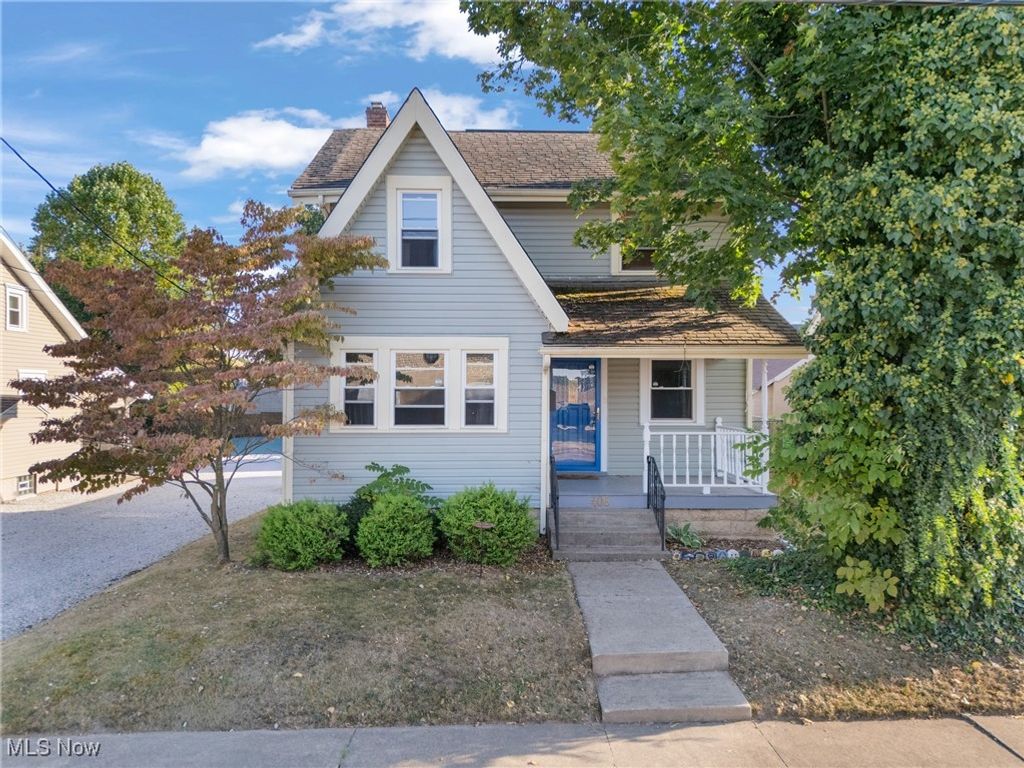 406 Hower Street NE, North Canton, OH 44720