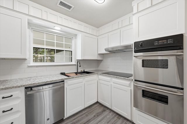 2804 Bent Tree Lane, Arlington, TX 76016