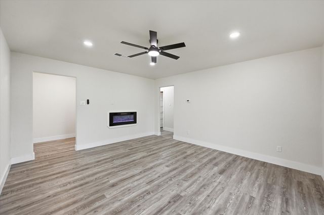 2804 Bent Tree Lane, Arlington, TX 76016