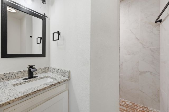 2804 Bent Tree Lane, Arlington, TX 76016