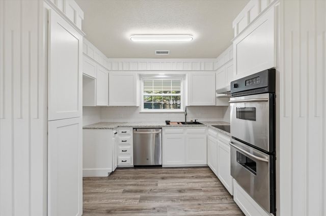 2804 Bent Tree Lane, Arlington, TX 76016