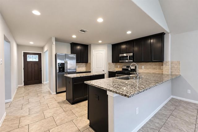 8126 Carillon Way, Rosharon, TX 77583