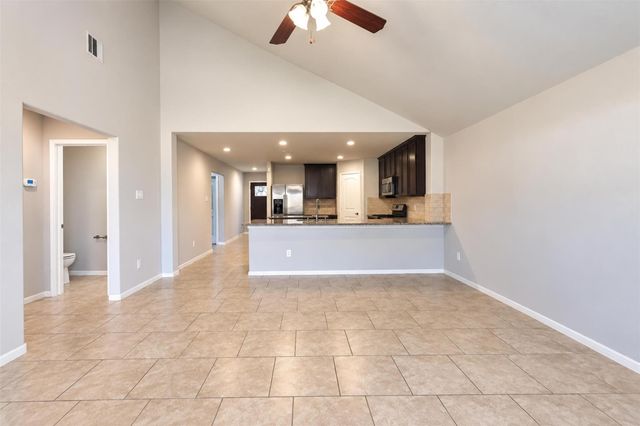 8126 Carillon Way, Rosharon, TX 77583
