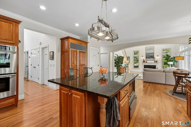 3E East Lake Road, Danbury, CT 06811