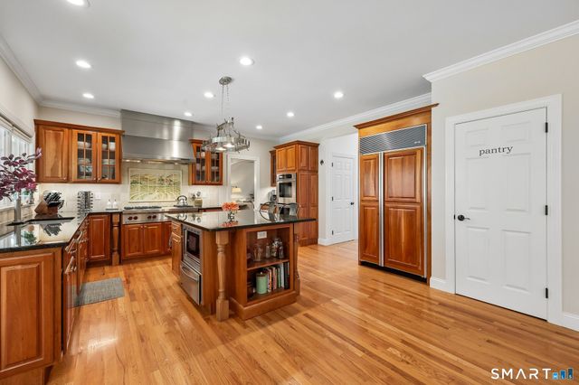 3E East Lake Road, Danbury, CT 06811