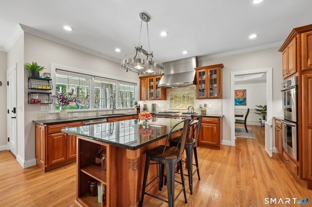 3E East Lake Road, Danbury, CT 06811