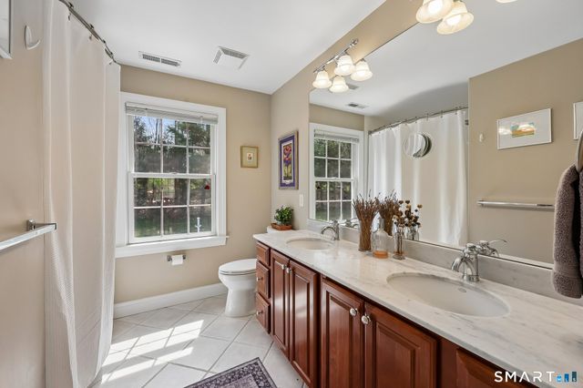 3E East Lake Road, Danbury, CT 06811