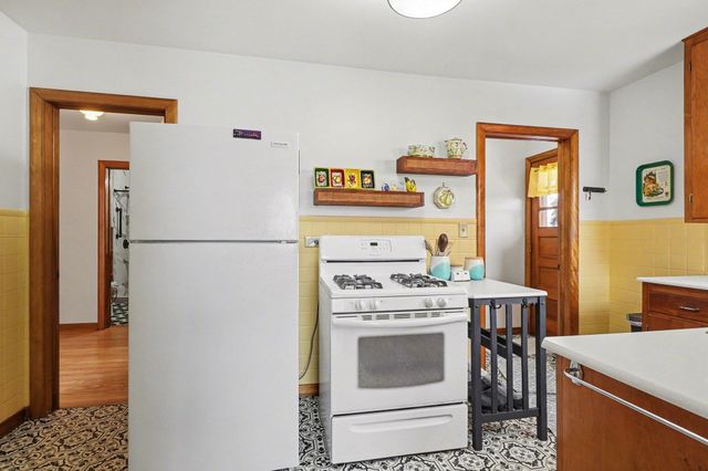 905 N Dewitt Street, Bay City, MI 48706