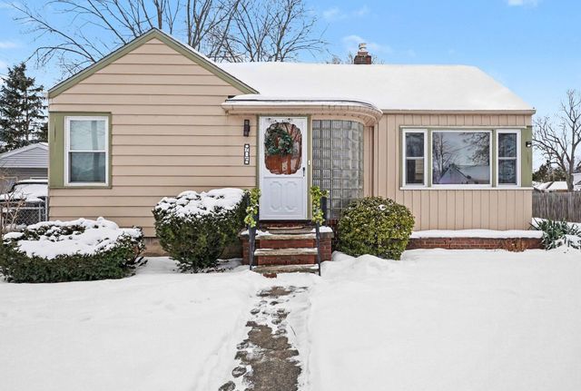 905 N Dewitt Street, Bay City, MI 48706