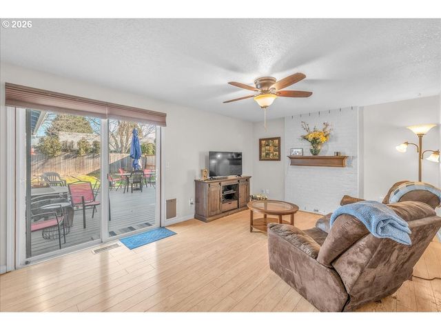 1380 Se 64TH Ct, Hillsboro, OR 97123