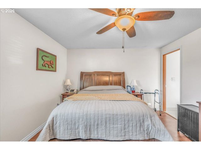 1380 Se 64TH Ct, Hillsboro, OR 97123