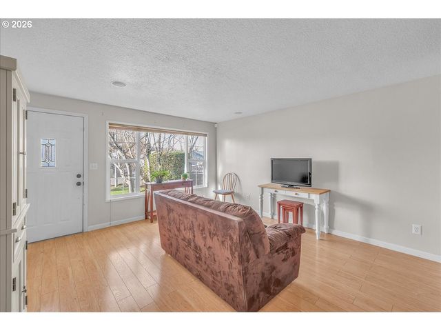 1380 Se 64TH Ct, Hillsboro, OR 97123