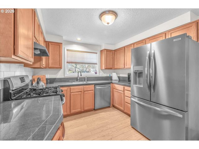 1380 Se 64TH Ct, Hillsboro, OR 97123